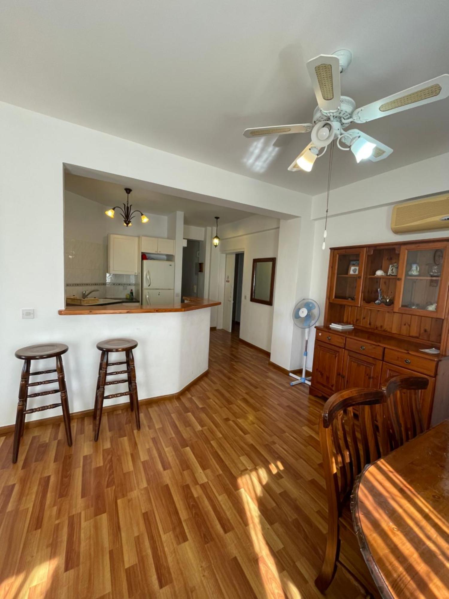 Limnaria Gardens Two Bedroom Apartment With Balcony パ フォス エクステリア 写真