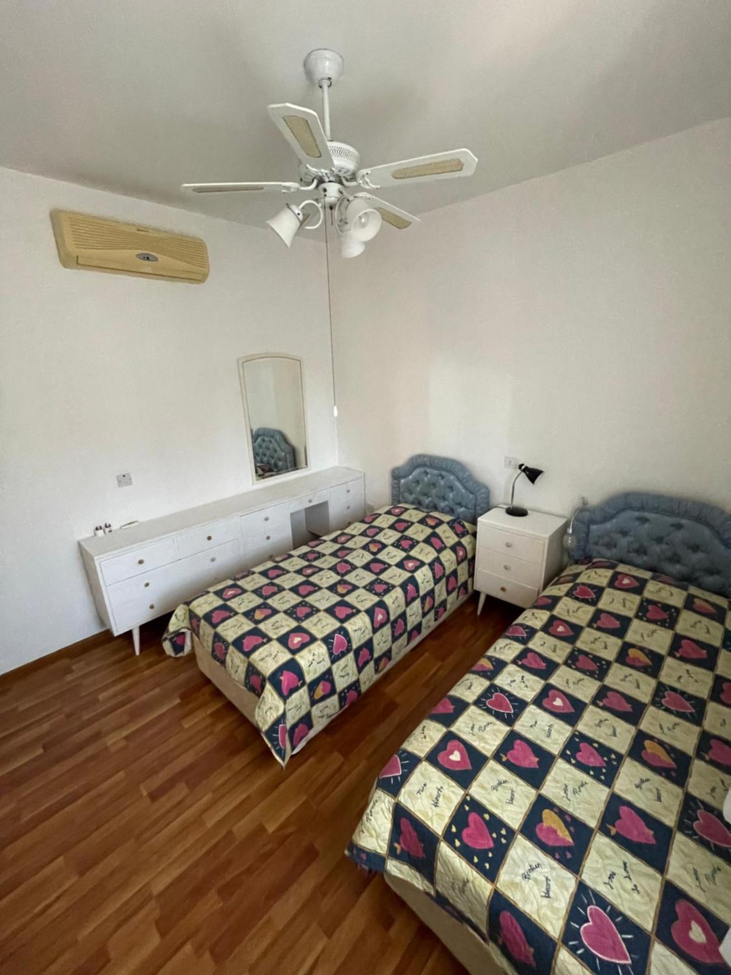 Limnaria Gardens Two Bedroom Apartment With Balcony パ フォス エクステリア 写真